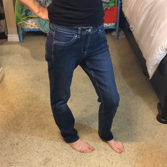 White House Black Market Denim - 💙Like new White House Black Market jeans💙